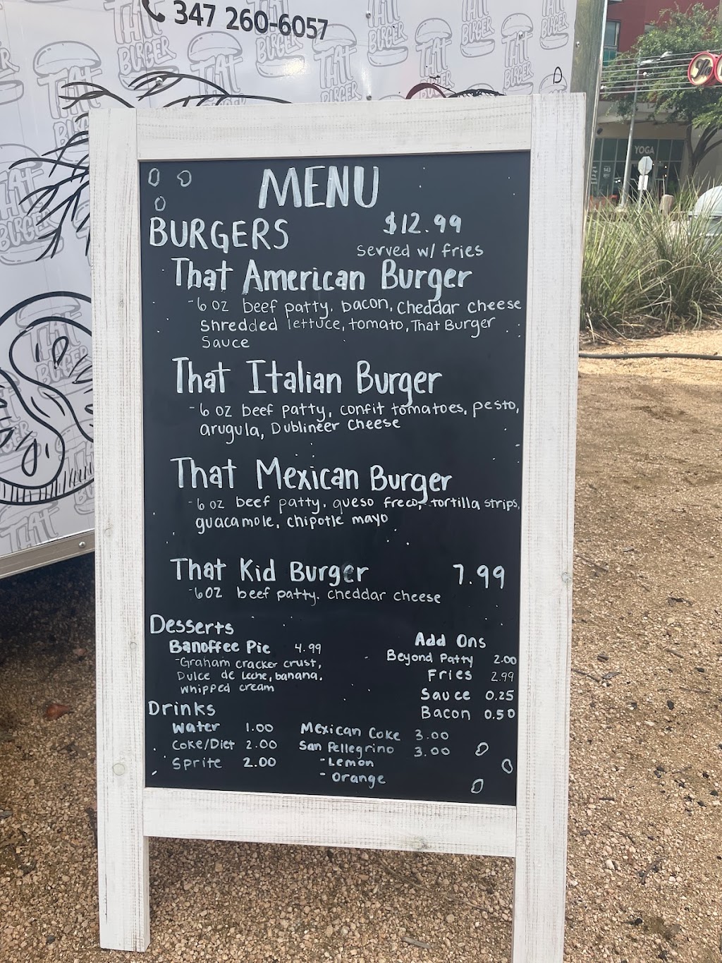 That Burger | restaurant | 10901 Domain Dr, Austin, TX 78758, USA | 3472606057 OR +1 347-260-6057