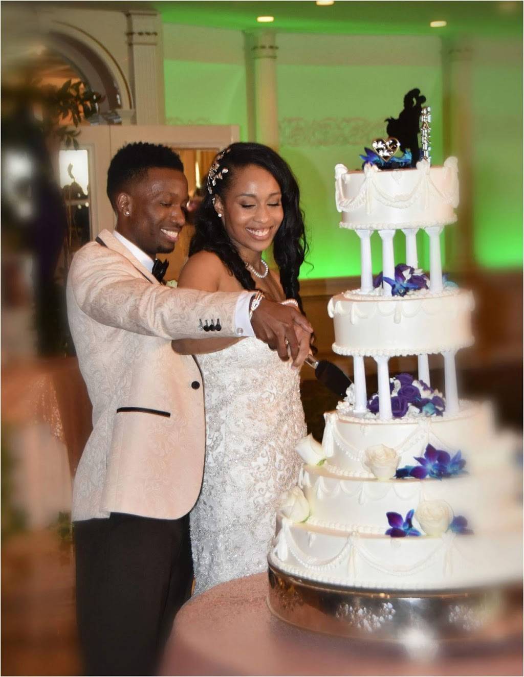 The Fountainhead | restaurant | 55 Quaker Ridge Rd, New Rochelle, NY 10804, USA | 9142354400 OR +1 914-235-4400