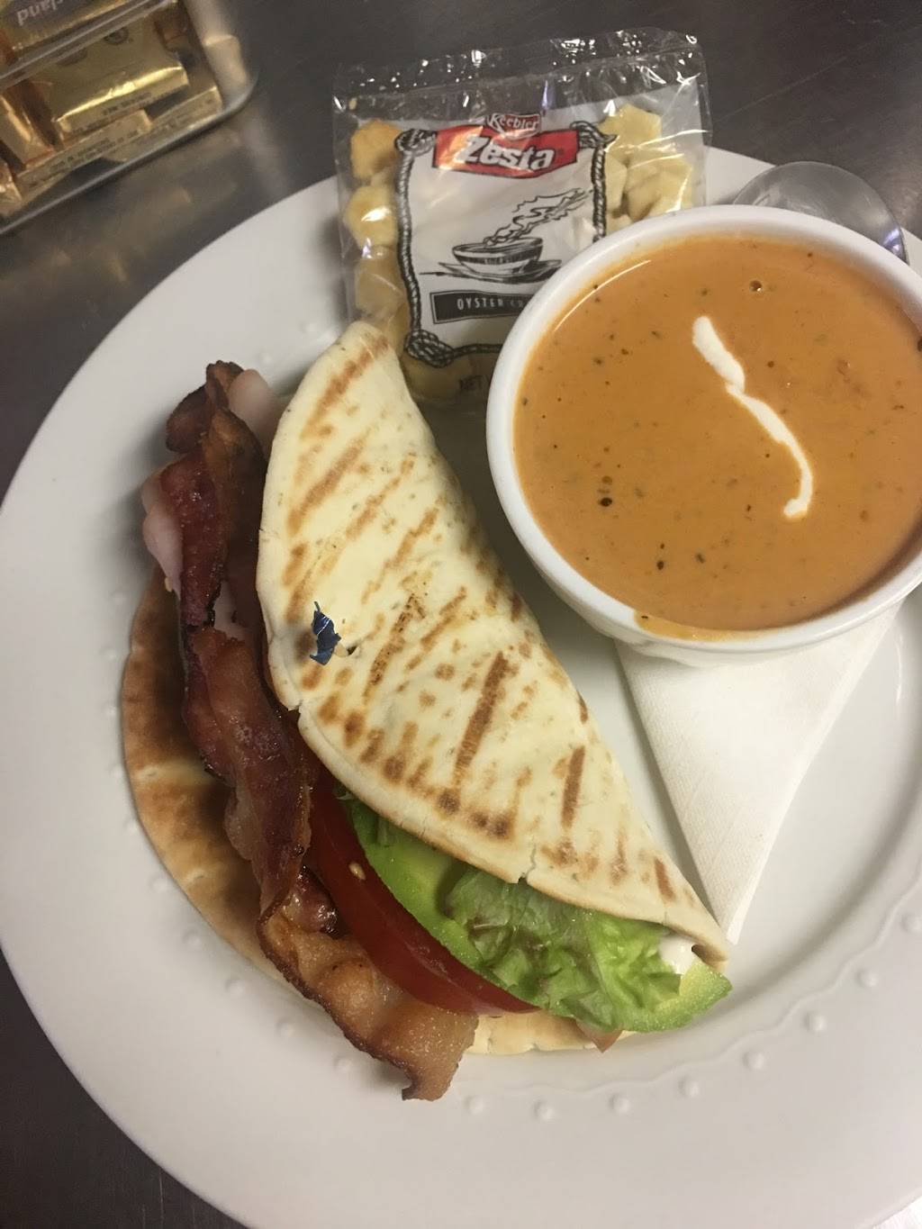 Simply Delicious Restaurant | restaurant | 215 N Spruce St, Valley, NE 68064, USA | 4029917212 OR +1 402-991-7212