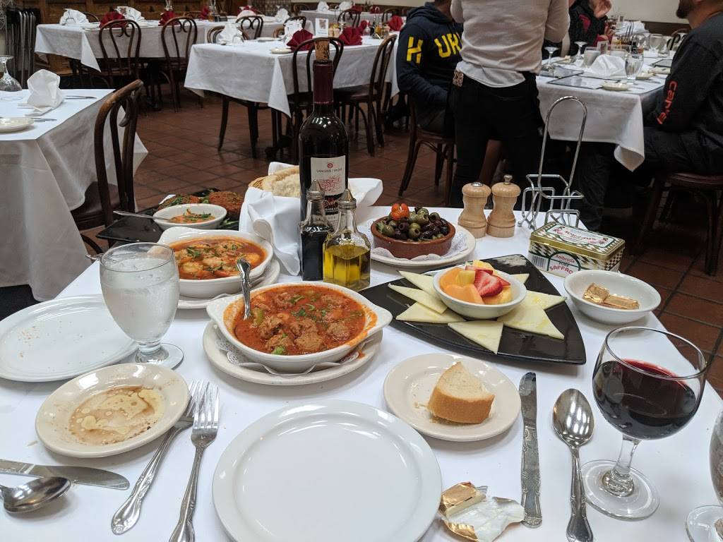 Patio Espanol | restaurant | 2850 Alemany Blvd, San Francisco, CA 94112, USA | 4155875117 OR +1 415-587-5117