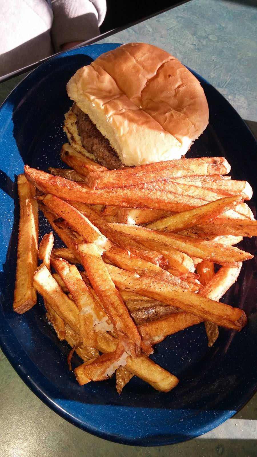 Lakeview Restaurant | restaurant | 100 Liberty St, Waynesboro, GA 30830, USA | 7065543303 OR +1 706-554-3303