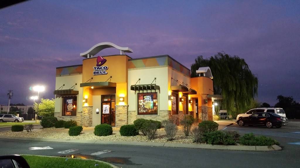 Taco Bell | meal takeaway | 3497 Tom Austin Hwy, Springfield, TN 37172, USA | 6153846409 OR +1 615-384-6409