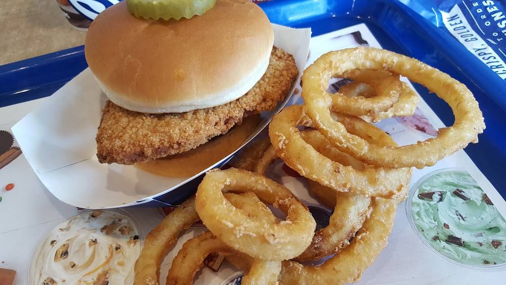 Culvers | restaurant | 1425 W Washington Center Rd, Fort Wayne, IN 46825, USA | 2604512002 OR +1 260-451-2002