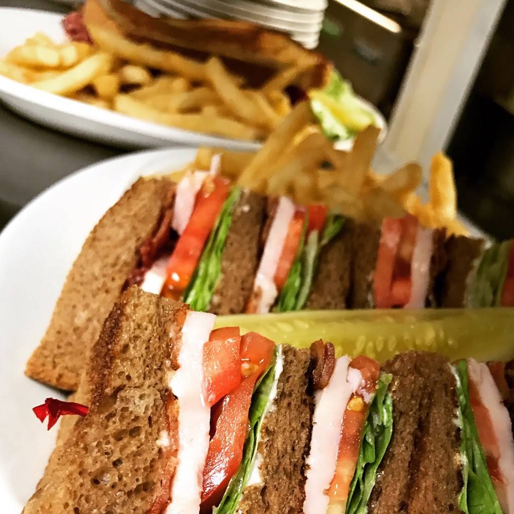 Golden Fork Café | restaurant | 3086 Cleveland Ave, Fort Myers, FL 33901, USA | 2392457816 OR +1 239-245-7816