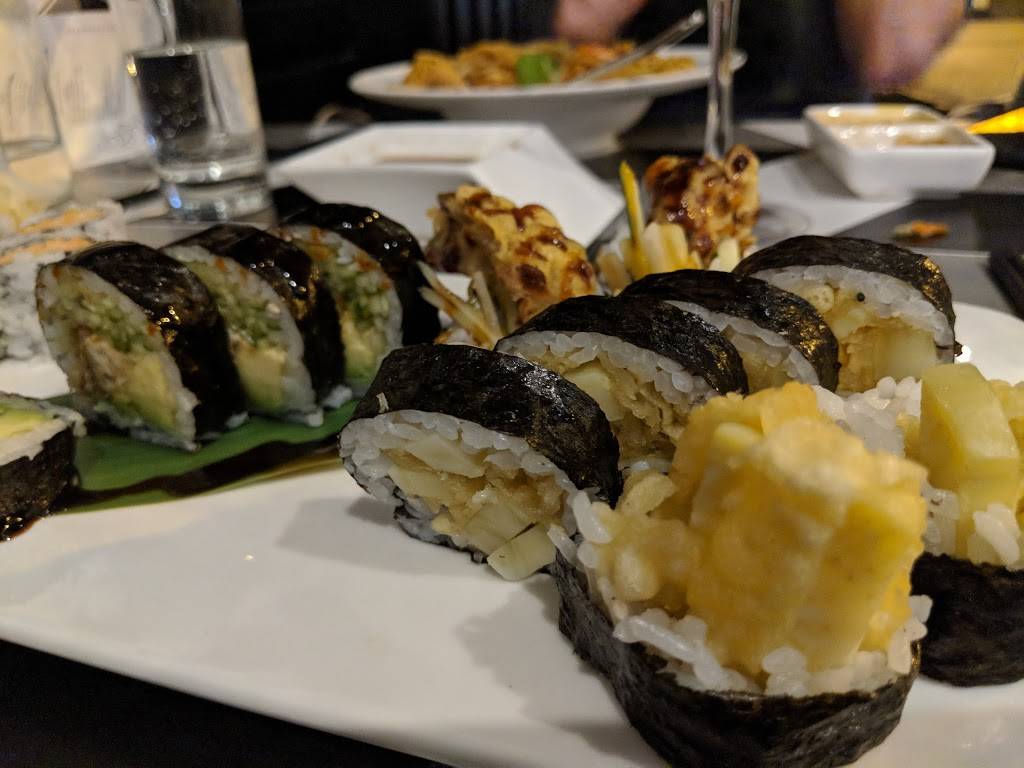 Little Wok | meal delivery | 3144 N Broadway, Chicago, IL 60657, USA | 7735258111 OR +1 773-525-8111