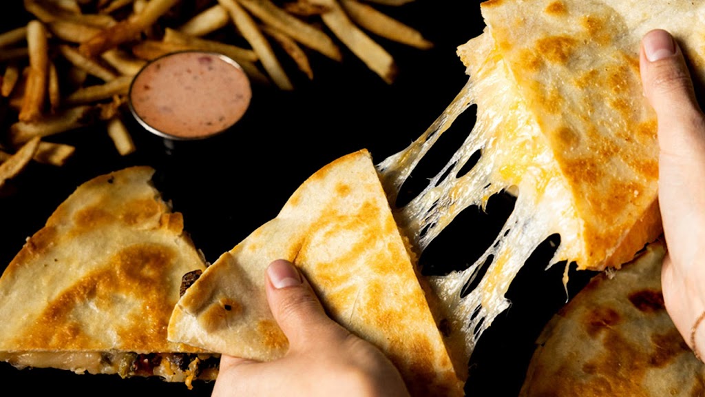 Super Mega Dilla | restaurant | 201 Soscol Ave, Napa, CA 94559, USA | 8883063295 OR +1 888-306-3295