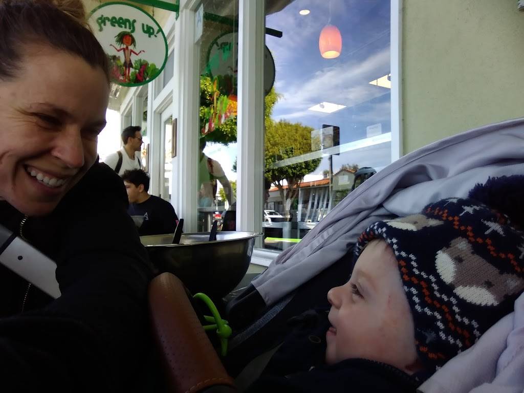 Greens up! Salads | restaurant | 912 Montana Ave, Santa Monica, CA 90403, USA | 3103941111 OR +1 310-394-1111