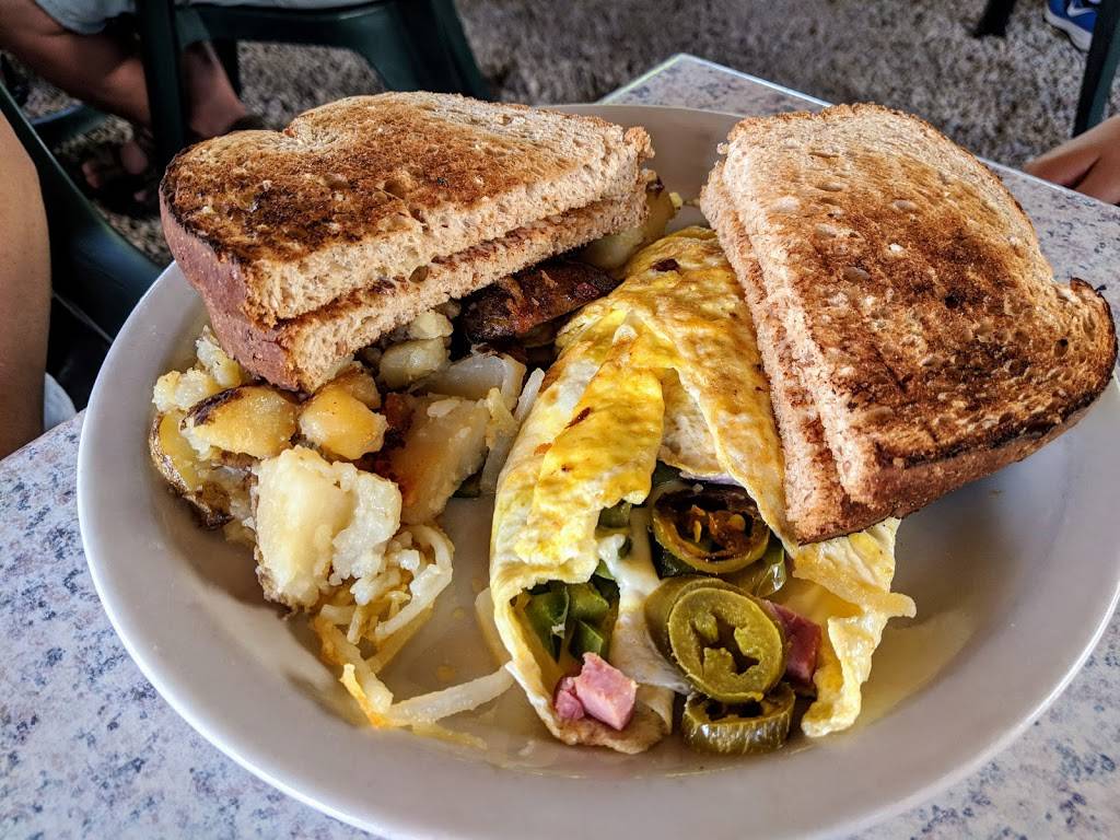 The Stuffed Pig | restaurant | 3520 Overseas Hwy, Marathon, FL 33050, USA | 3057434059 OR +1 305-743-4059