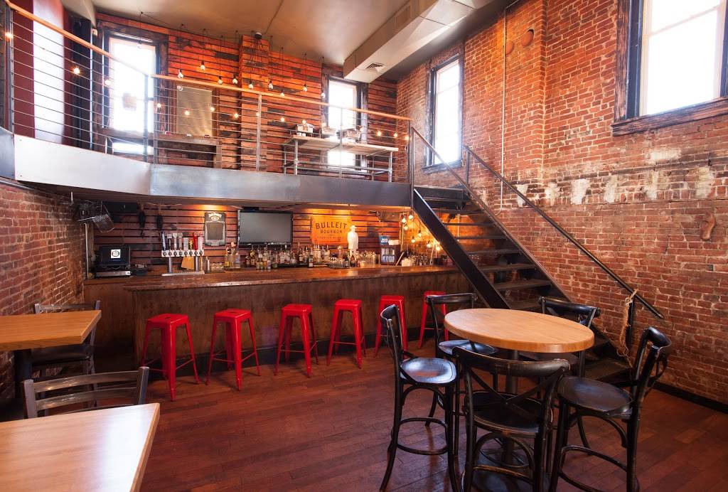 Brick House KC | restaurant | 400 E 31st St, Kansas City, MO 64108, USA | 8162553912 OR +1 816-255-3912