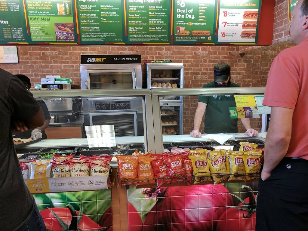 Subway | restaurant | 1810 B Peery Dr, Farmville, VA 23901, USA | 4343925914 OR +1 434-392-5914