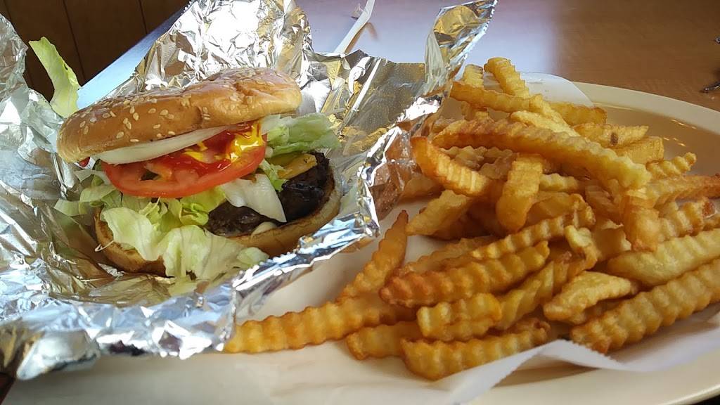 Wing & Fish Georgia | restaurant | 690 Powder Springs St, Marietta, GA 30064, USA | 7704273339 OR +1 770-427-3339