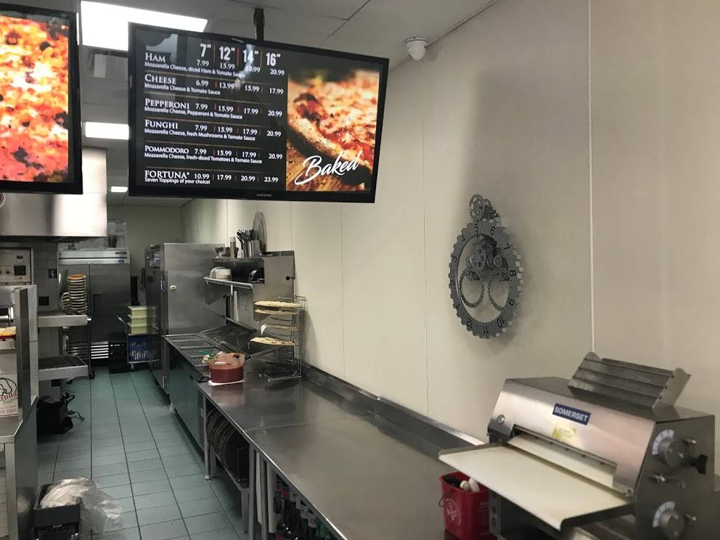 La Fortuna Pizzeria | restaurant | 10783 NW 58th St, Doral, FL 33178, USA | 3054681885 OR +1 305-468-1885