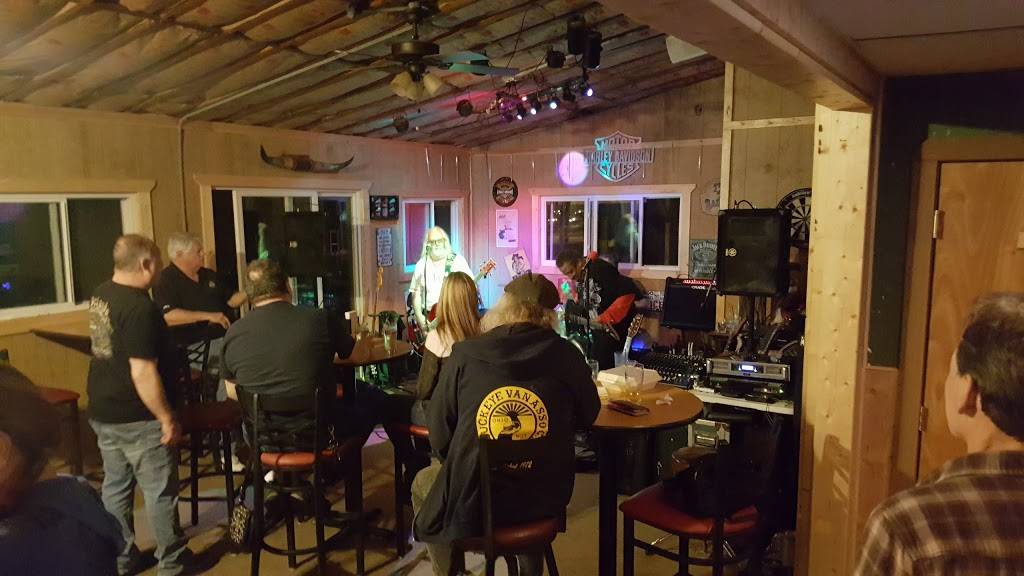 Bone Daddys Saloon | restaurant | 2510 N Ridge Rd, Painesville, OH 44077, USA | 4403542632 OR +1 440-354-2632