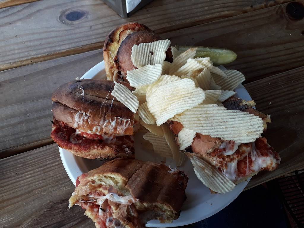 The Clamdigger | restaurant | 1540 E Elm Ave, Monroe, MI 48162, USA | 7342432800 OR +1 734-243-2800