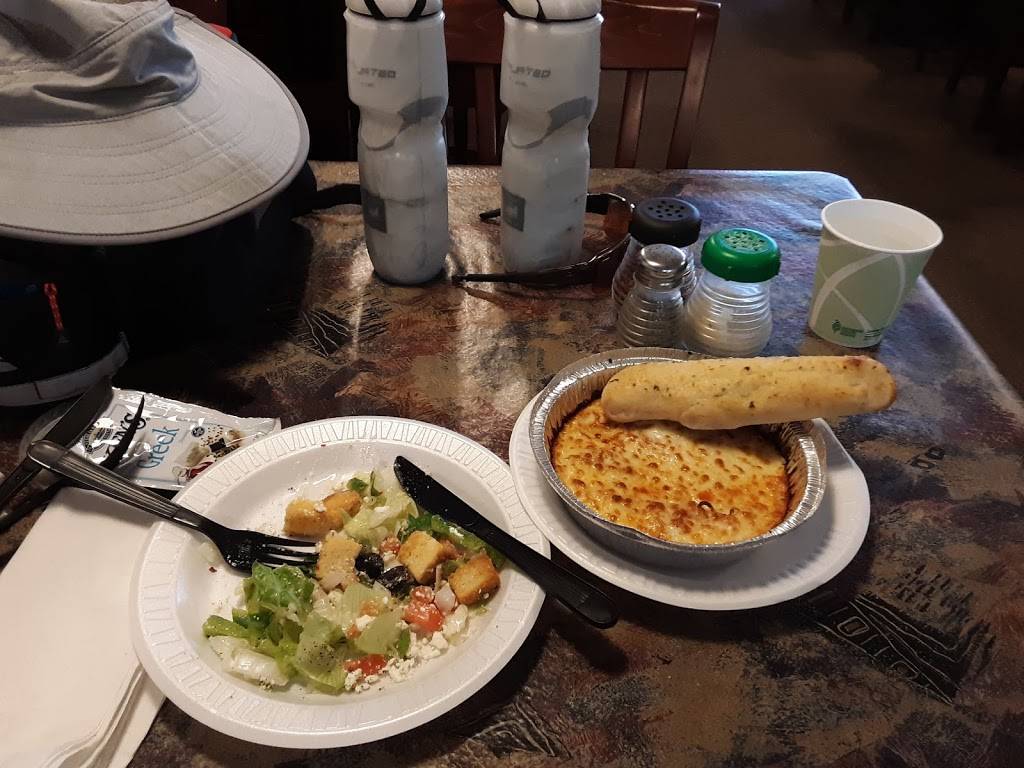 Mancinos Pizzas and Grinders | restaurant | 2111 S Memorial Dr, New Castle, IN 47362, USA | 7655298868 OR +1 765-529-8868