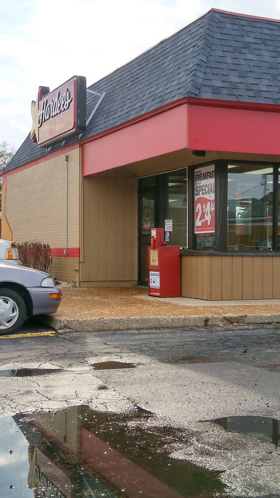 Hardees | restaurant | 715 E Main St, Watertown, WI 53094, USA | 9202629640 OR +1 920-262-9640