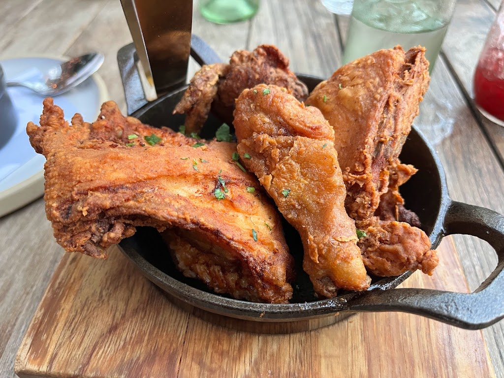 Yardbird Table & Bar | restaurant | 2121 N Pearl St St 170, Dallas, TX 75201, USA | 4692082441 OR +1 469-208-2441