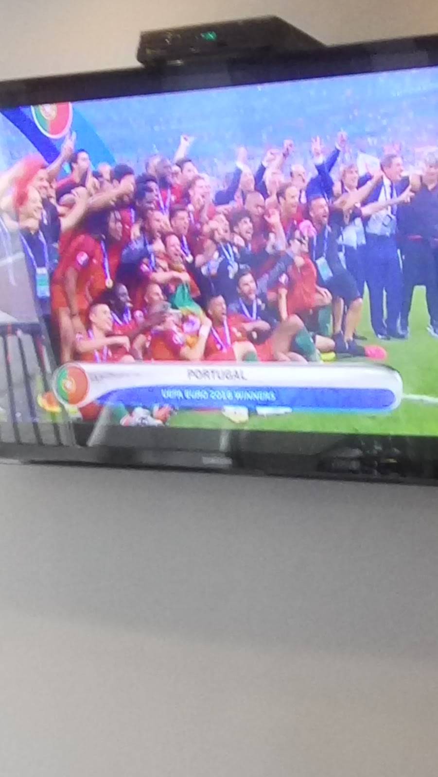 Café Bar Eva | restaurant | 335 Rue Fleury O, Montréal, QC H3L 1V5, Canada | 5149035636 OR +1 514-903-5636