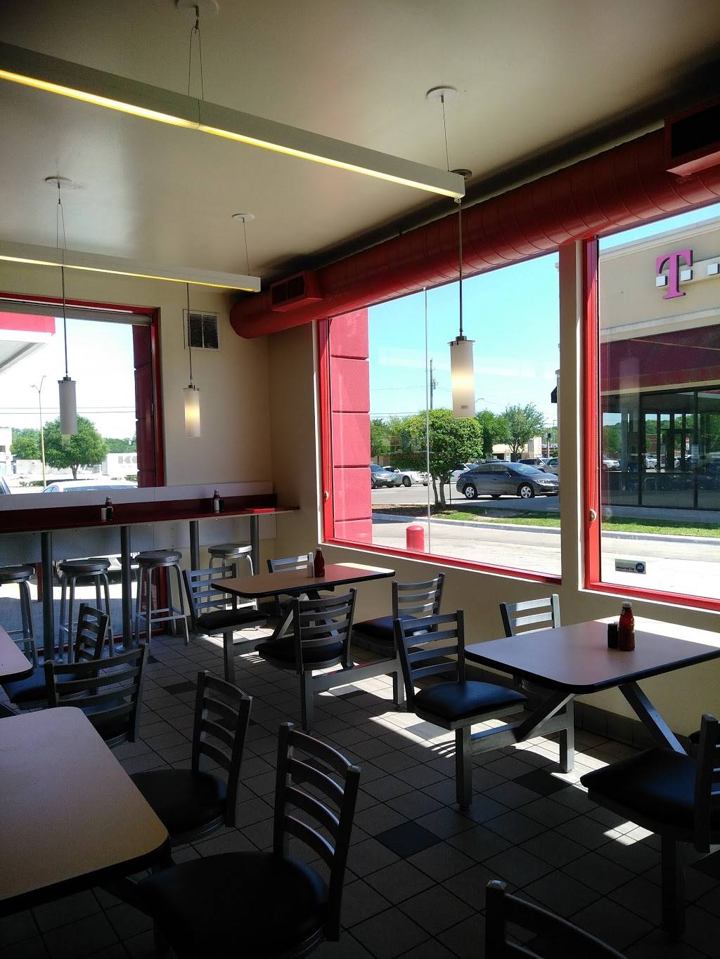 PTS FRIED CHICKEN AND FISH | restaurant | 6769 Abrams Rd, Dallas, TX 75231, USA | 2142990344 OR +1 214-299-0344