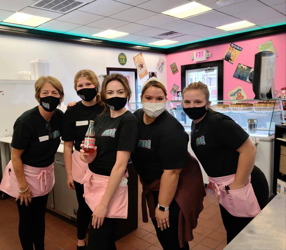 DATs Eats, Treats, & Sweets | restaurant | 5684 Sullivan Trail, Nazareth, PA 18064, USA | 6103658650 OR +1 610-365-8650