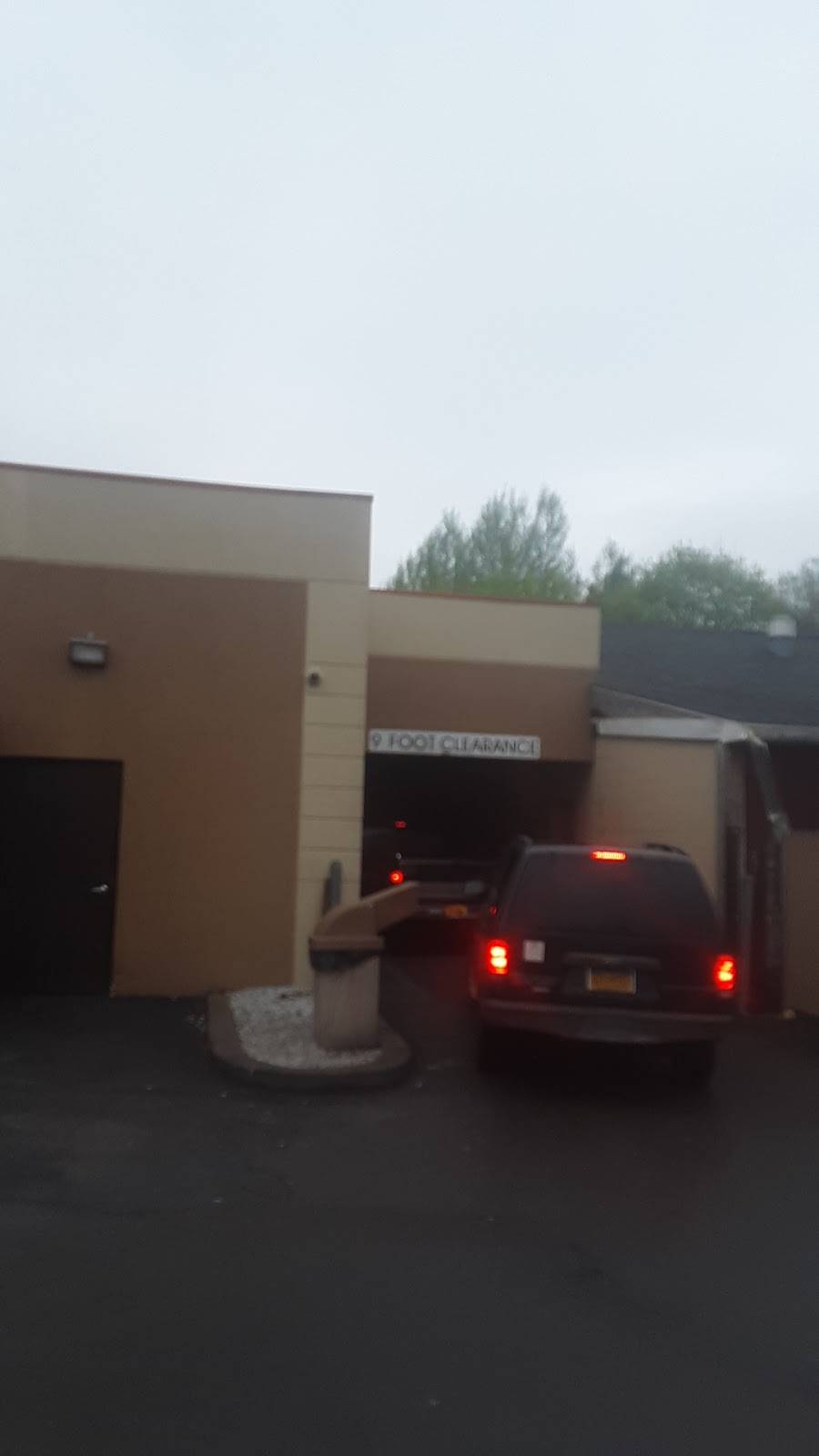 Dunkin | bakery | 433 Chestnut St, Oneonta, NY 13820, USA | 6074319642 OR +1 607-431-9642