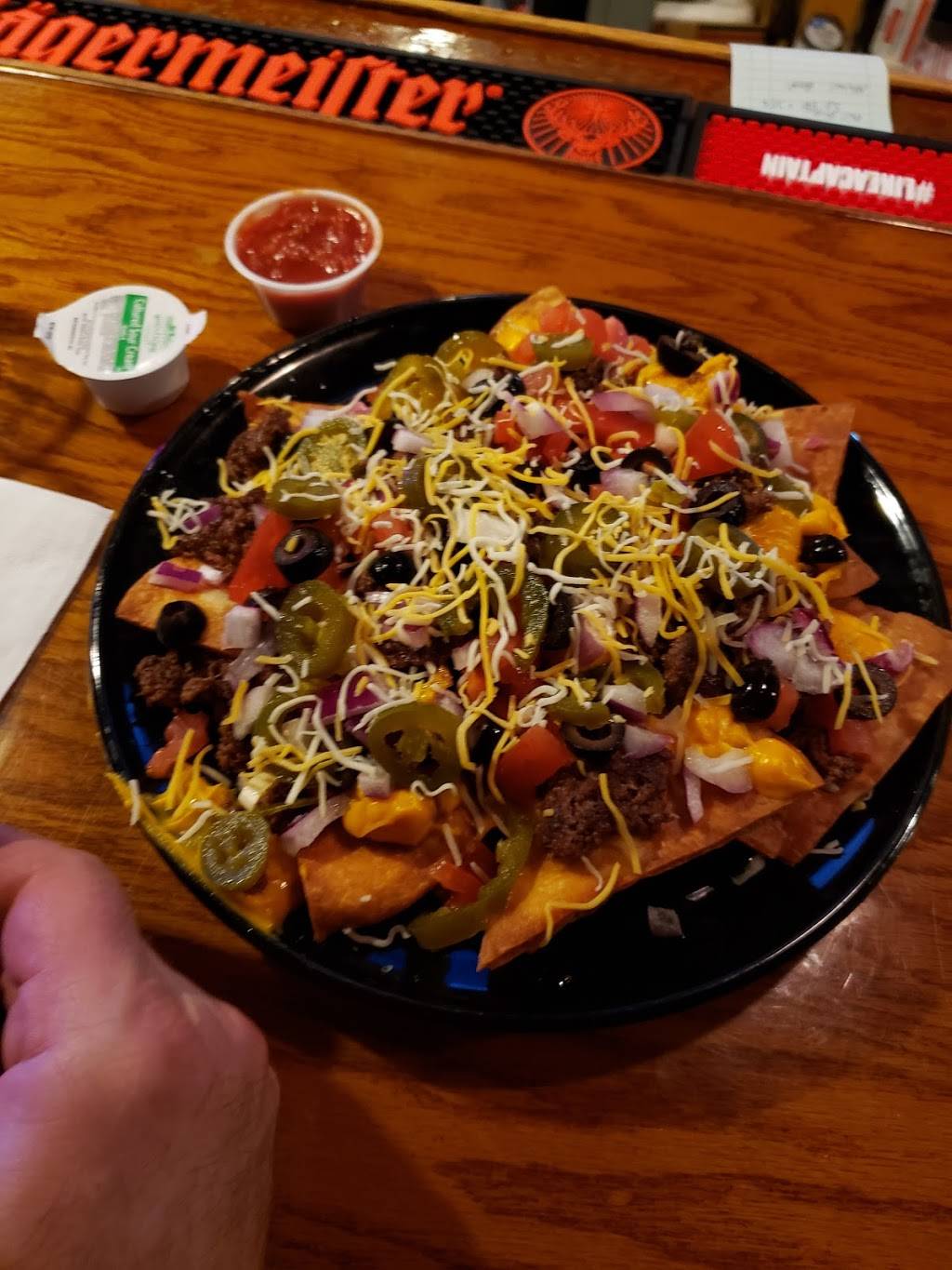 The Whiskey Barrel | restaurant | 316 De Witt St, Portage, WI 53901, USA | 6087451099 OR +1 608-745-1099