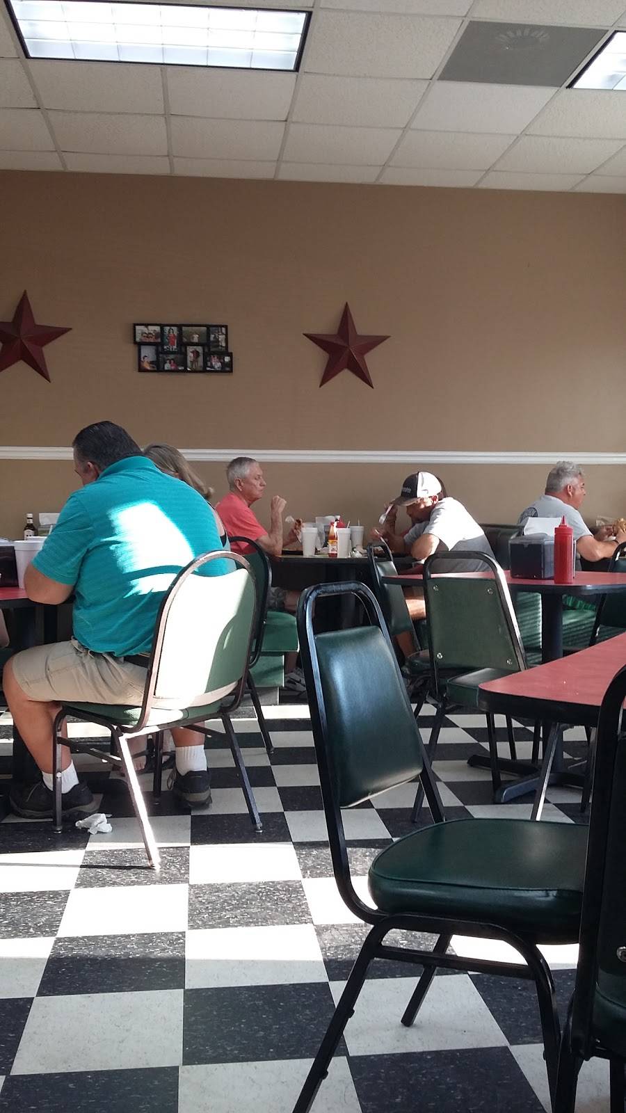 Big Johns Treat Shoppe | restaurant | 120 Williams Way SW, Calhoun, GA 30701, USA | 7066296255 OR +1 706-629-6255