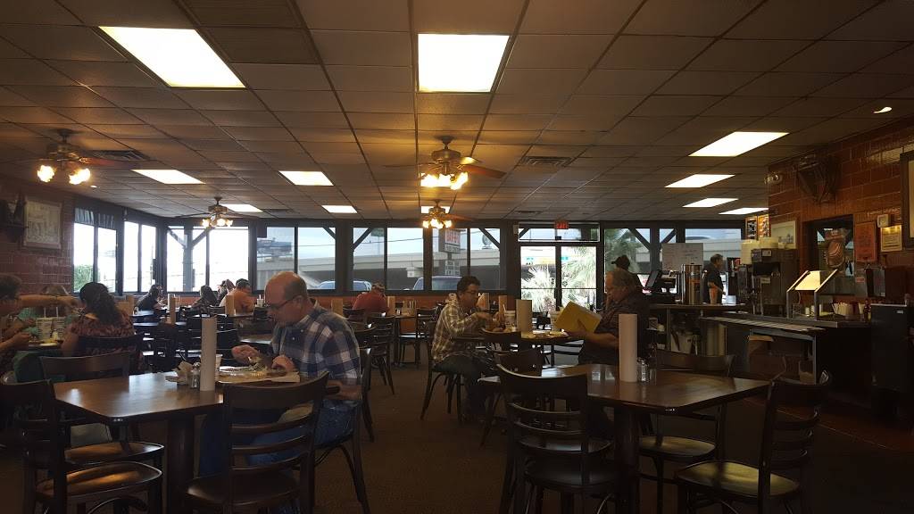 Bill Miller Bar-B-Q | restaurant | 1303 Vance Jackson Rd, San Antonio, TX 78201, USA | 2107333774 OR +1 210-733-3774