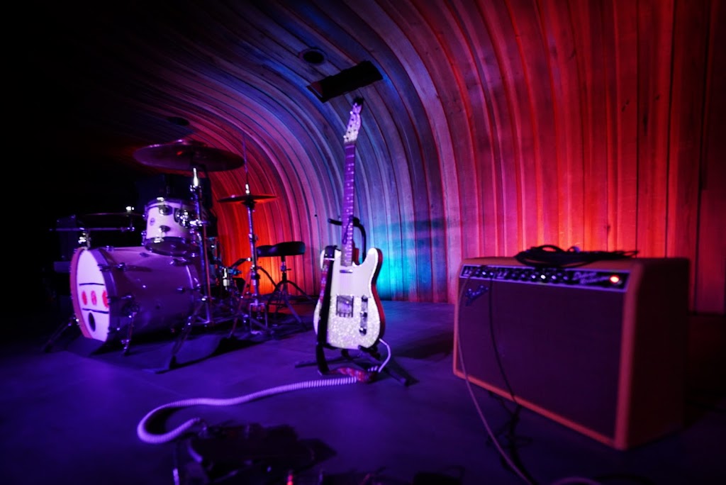 AWE Bar | restaurant | 56193 Twentynine Palms Highway, Yucca Valley, CA 92284, USA | 7608530090 OR +1 760-853-0090