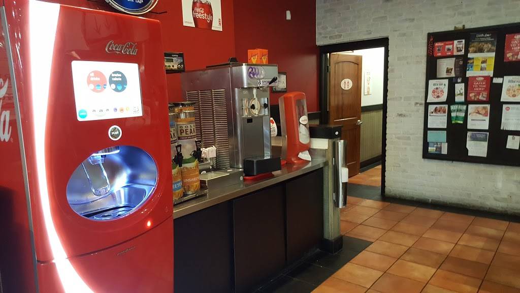 Bullritos Voss | restaurant | 1695 S Voss Rd, Houston, TX 77057, USA | 7137823700 OR +1 713-782-3700