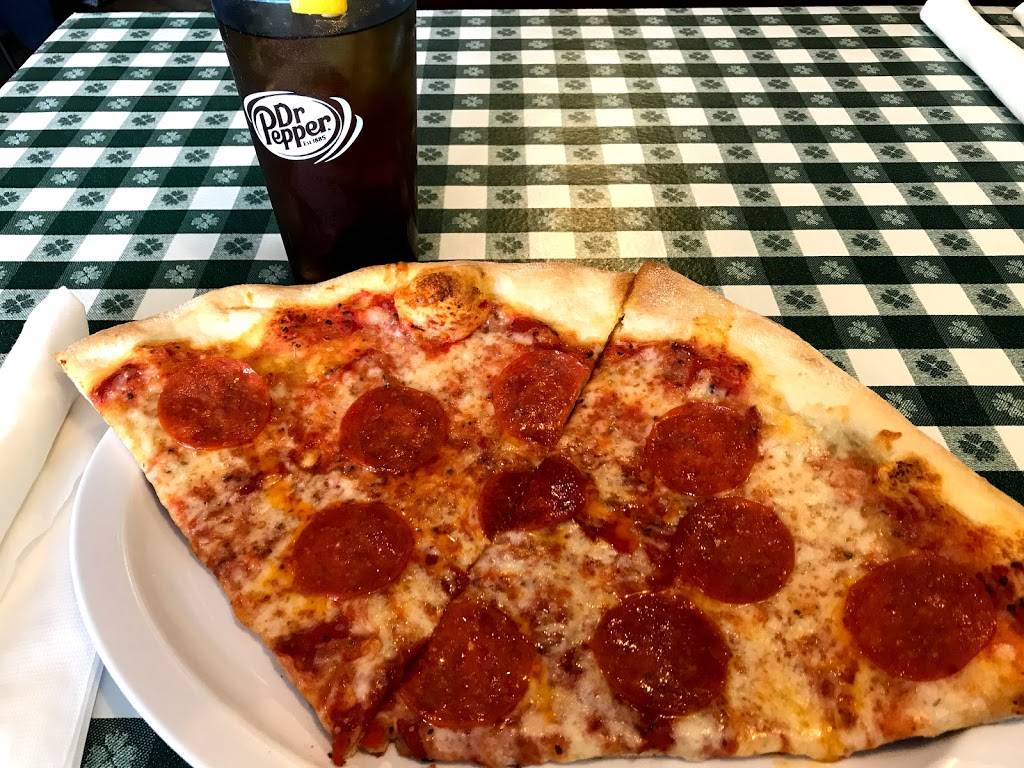 Loris | restaurant | 1208 Perrowville Rd, Forest, VA 24551, USA | 4345250065 OR +1 434-525-0065