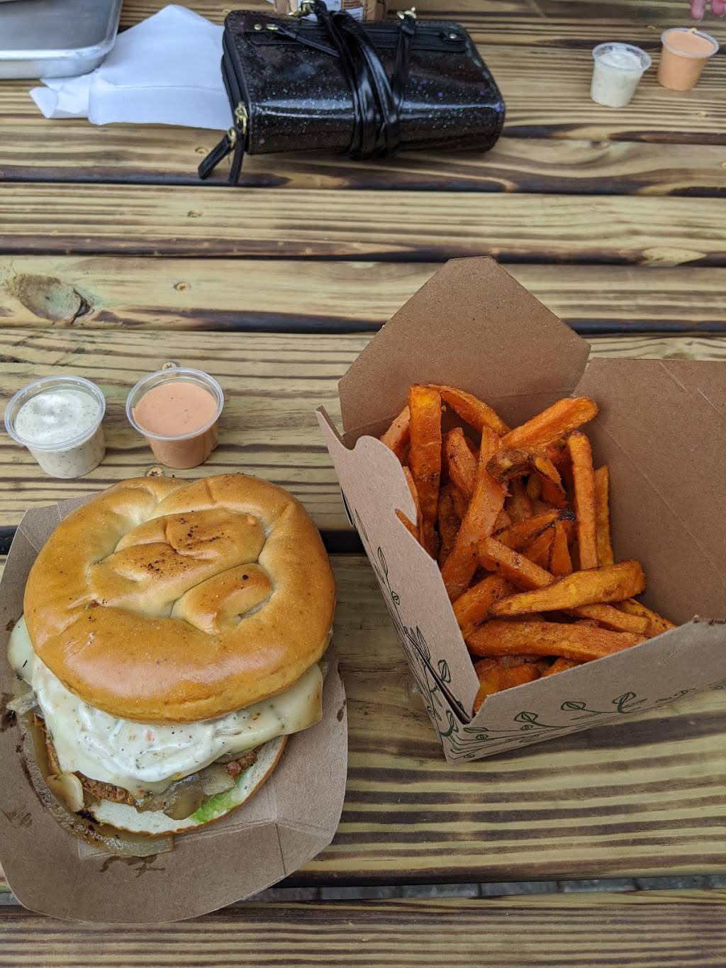 Farmacy Vegan Kitchen Channel District | bakery | 117 N 12th St, Tampa, FL 33602, USA | 8132214555 OR +1 813-221-4555