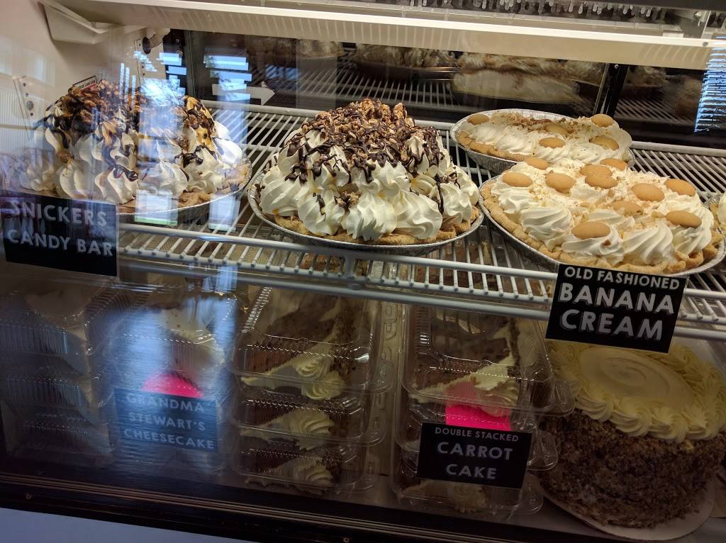 Urban Farmhouse | restaurant | 15 Central Blvd, Highland, IL 62249, USA | 6186510007 OR +1 618-651-0007