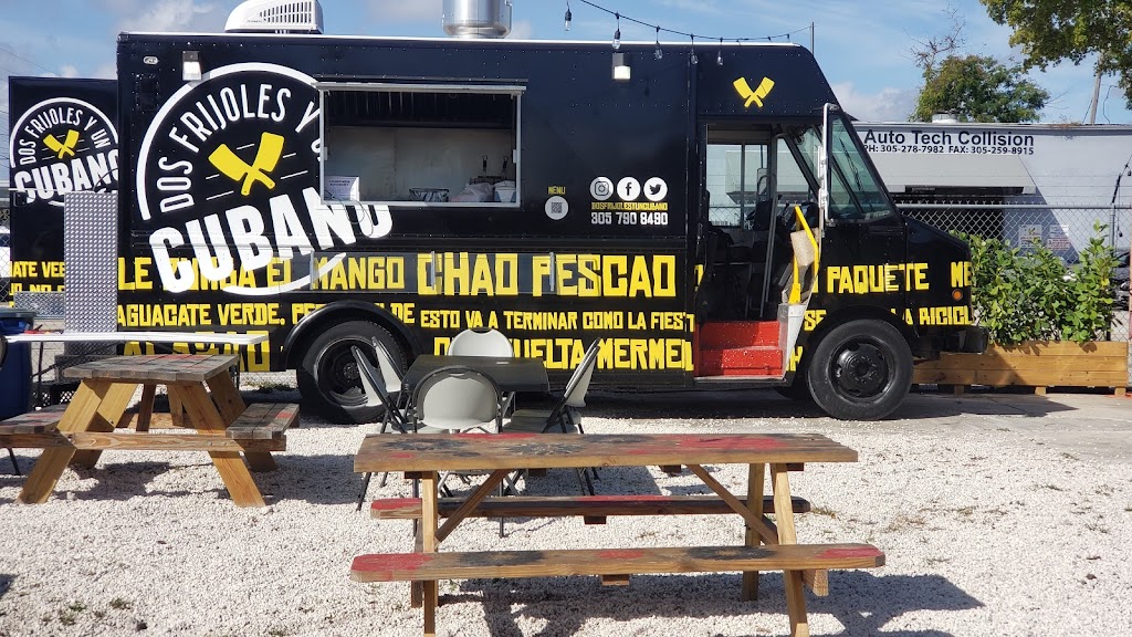 Dos Frijoles y un Cubano | restaurant | 12895 SW 87th Ave, Miami, FL 33176, USA | 3057908490 OR +1 305-790-8490