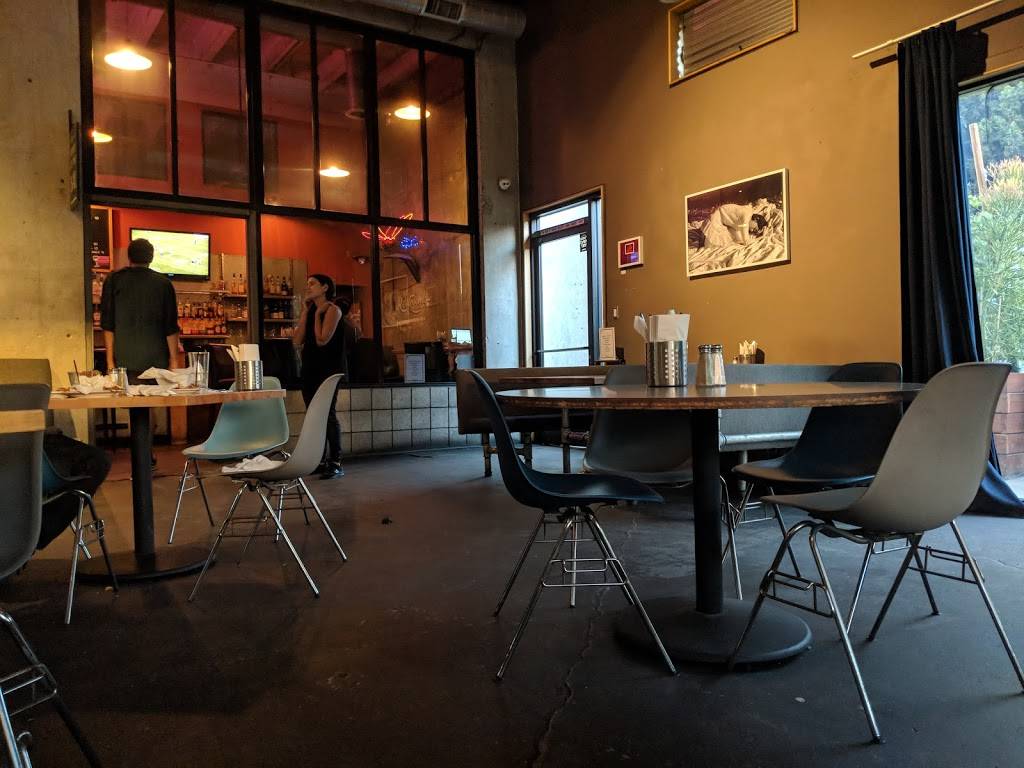 Barbaras At the Brewery | restaurant | 620 Moulton Ave #110, Los Angeles, CA 90031, USA | 3232219204 OR +1 323-221-9204