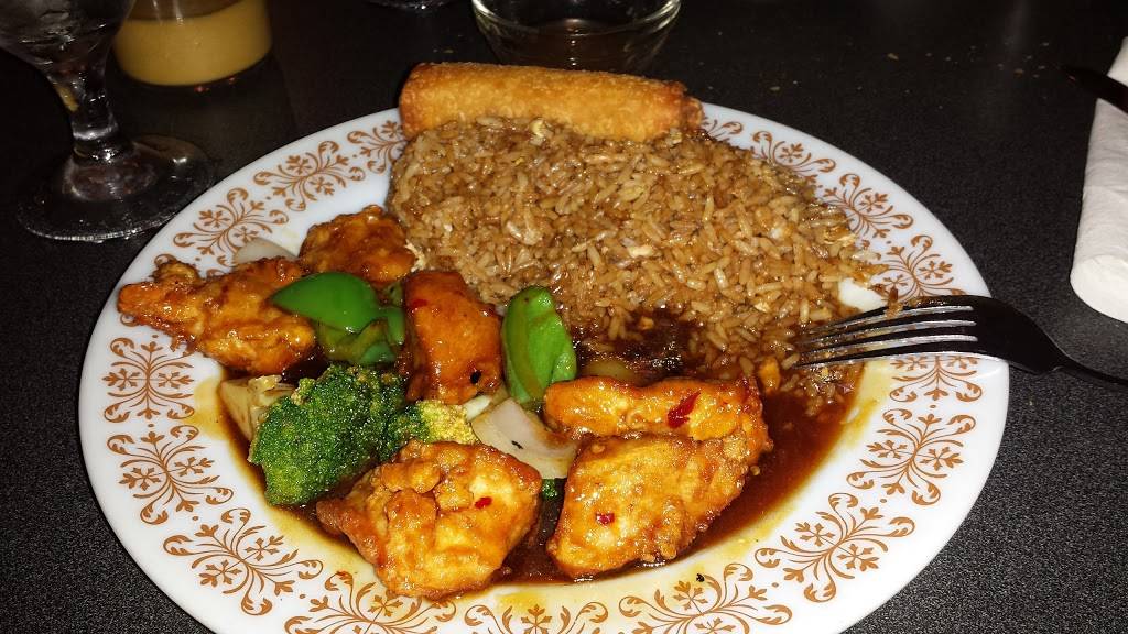 Dragon City | restaurant | 2200 Winter Springs Blvd, Oviedo, FL 32765, USA | 4073598085 OR +1 407-359-8085