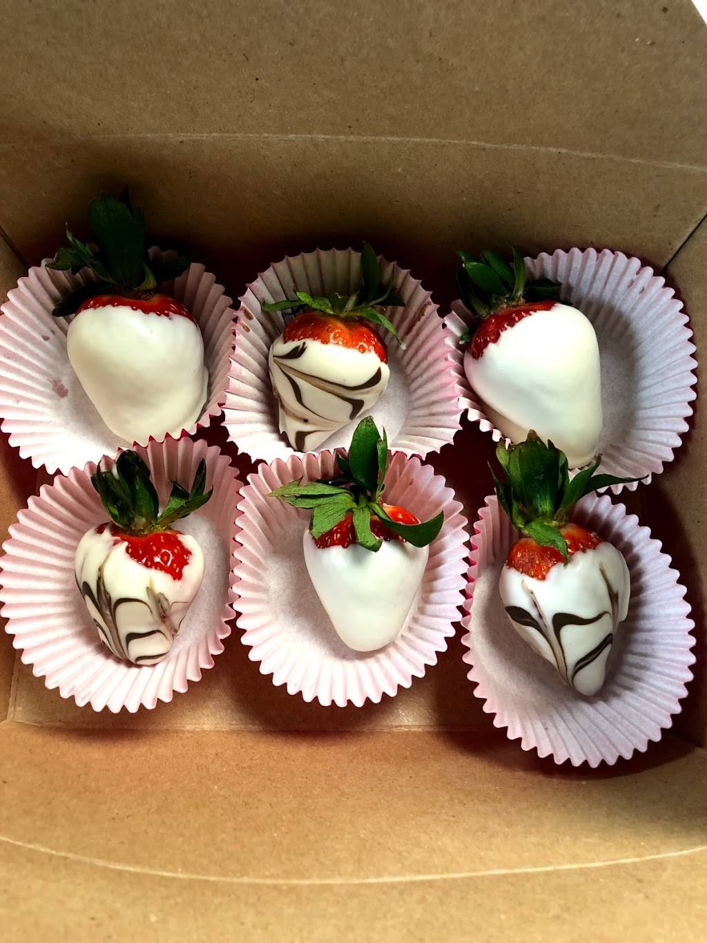 Flic of the wrist eatery | restaurant | 14901 Seven Mile E, Detroit, MI 48205, USA | 3132905956 OR +1 313-290-5956