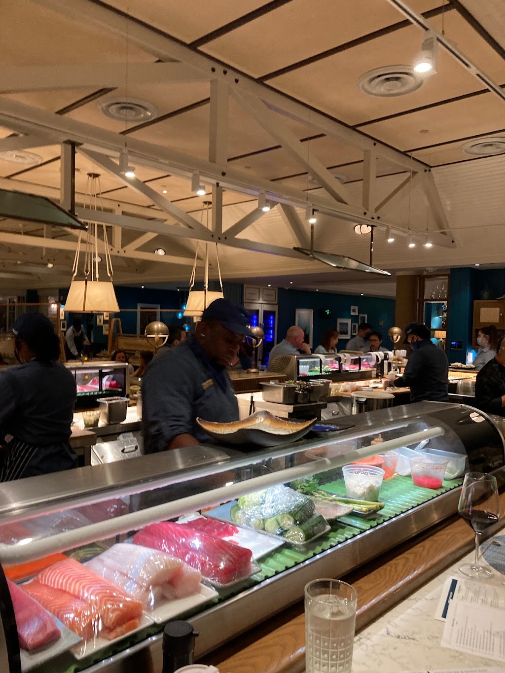 The Islander | restaurant | 650 Beach Rd, Key Largo, FL 33037, USA | 3053675862 OR +1 305-367-5862