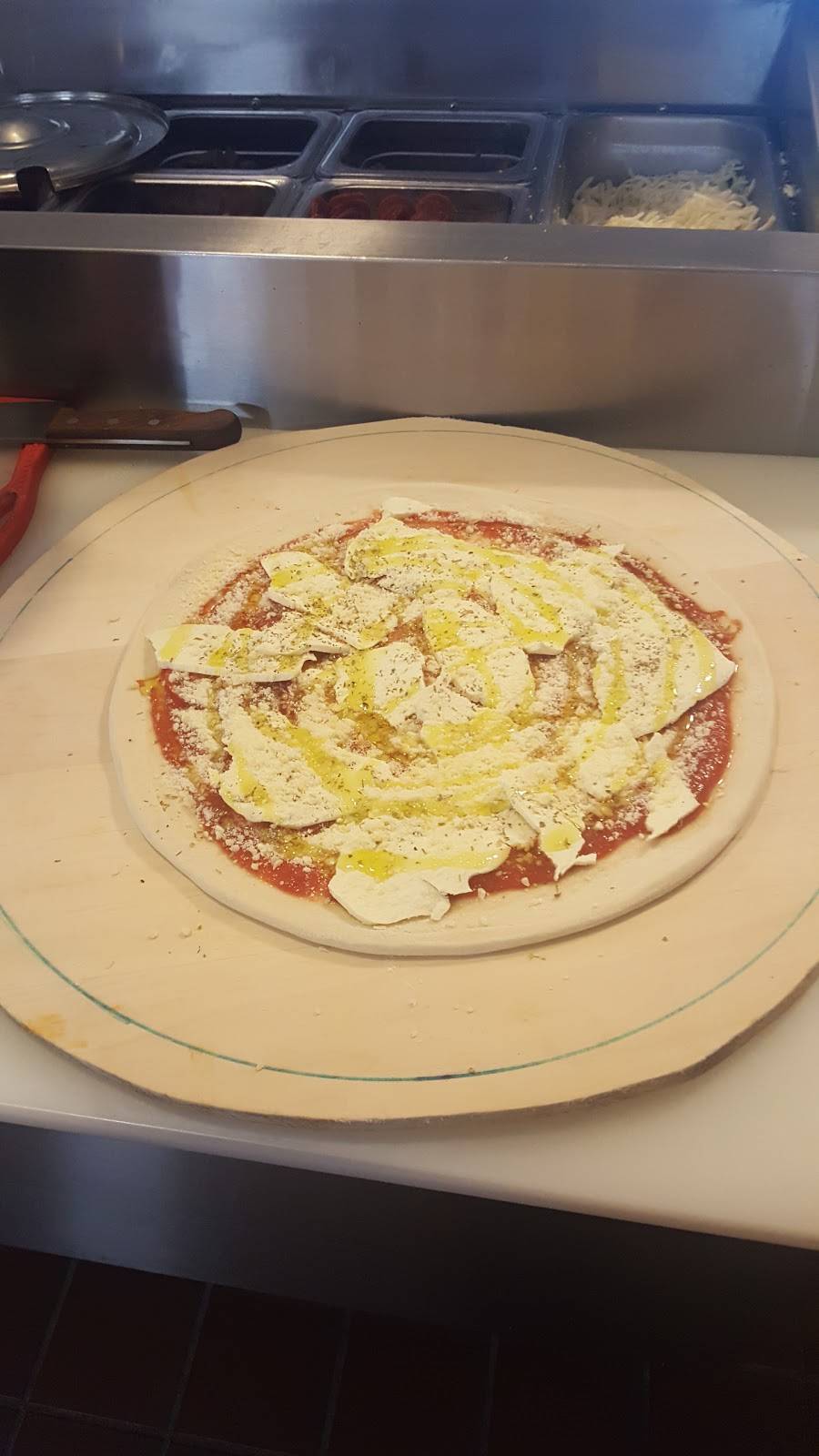 Pizzeria Artistica | meal takeaway | 1019 Farmington Ave, Farmington, CT 06032, USA | 8606774341 OR +1 860-677-4341