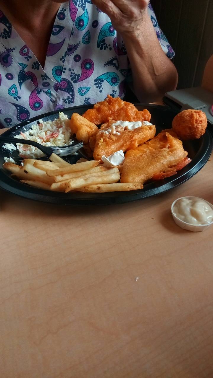 Long John Silvers | restaurant | 2227 SW Military Dr, San Antonio, TX 78224, USA | 2109229898 OR +1 210-922-9898