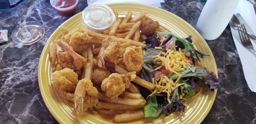 KJs Laguna Bar & Grill | restaurant | 606 Laguna Dr, Port Mansfield, TX 78598, USA | 9569440024 OR +1 956-944-0024