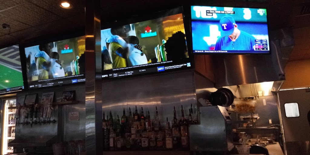 Clicks Billiards | restaurant | 2800 Forestwood Dr #148, Arlington, TX 76006, USA | 8176497665 OR +1 817-649-7665