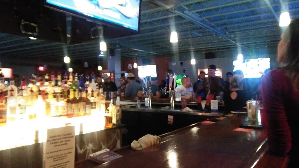 Moonlite Tavern | restaurant | 5515 Broadview Rd, Parma, OH 44134, USA | 2164659606 OR +1 216-465-9606