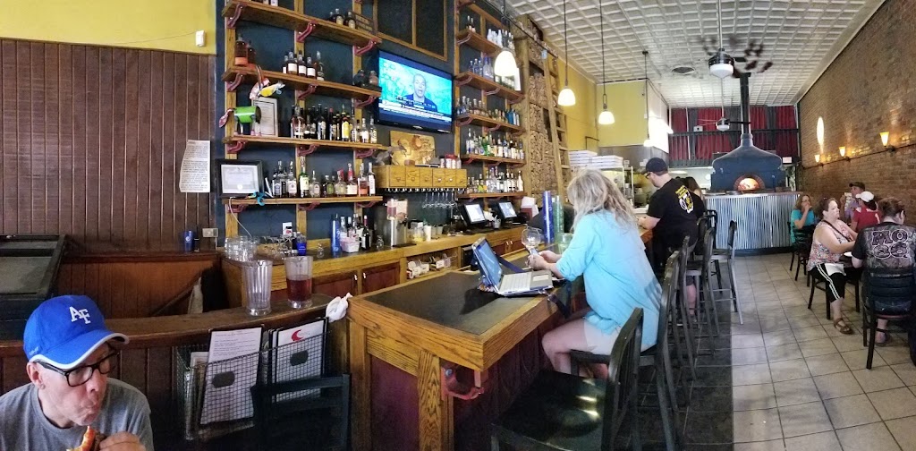 Bella Luna Pizzeria | restaurant | 121 W Main St, Trinidad, CO 81082, USA | 7198462750 OR +1 719-846-2750