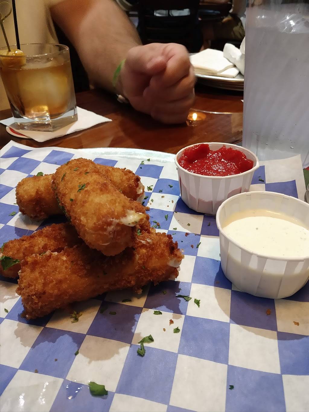 Bootleggers Pizza Parlor | restaurant | 197 S Seguin Ave, New Braunfels, TX 78130, USA | 8303271199 OR +1 830-327-1199