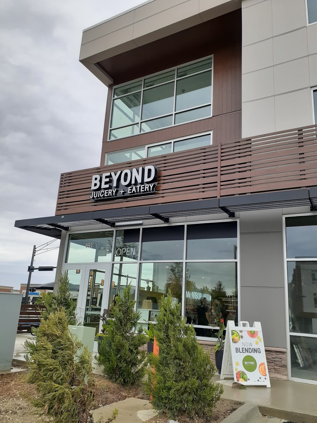 Beyond Juicery + Eatery | restaurant | 3200 Ann Arbor-Saline Rd, Ann Arbor, MI 48103, USA | 7348822263 OR +1 734-882-2263