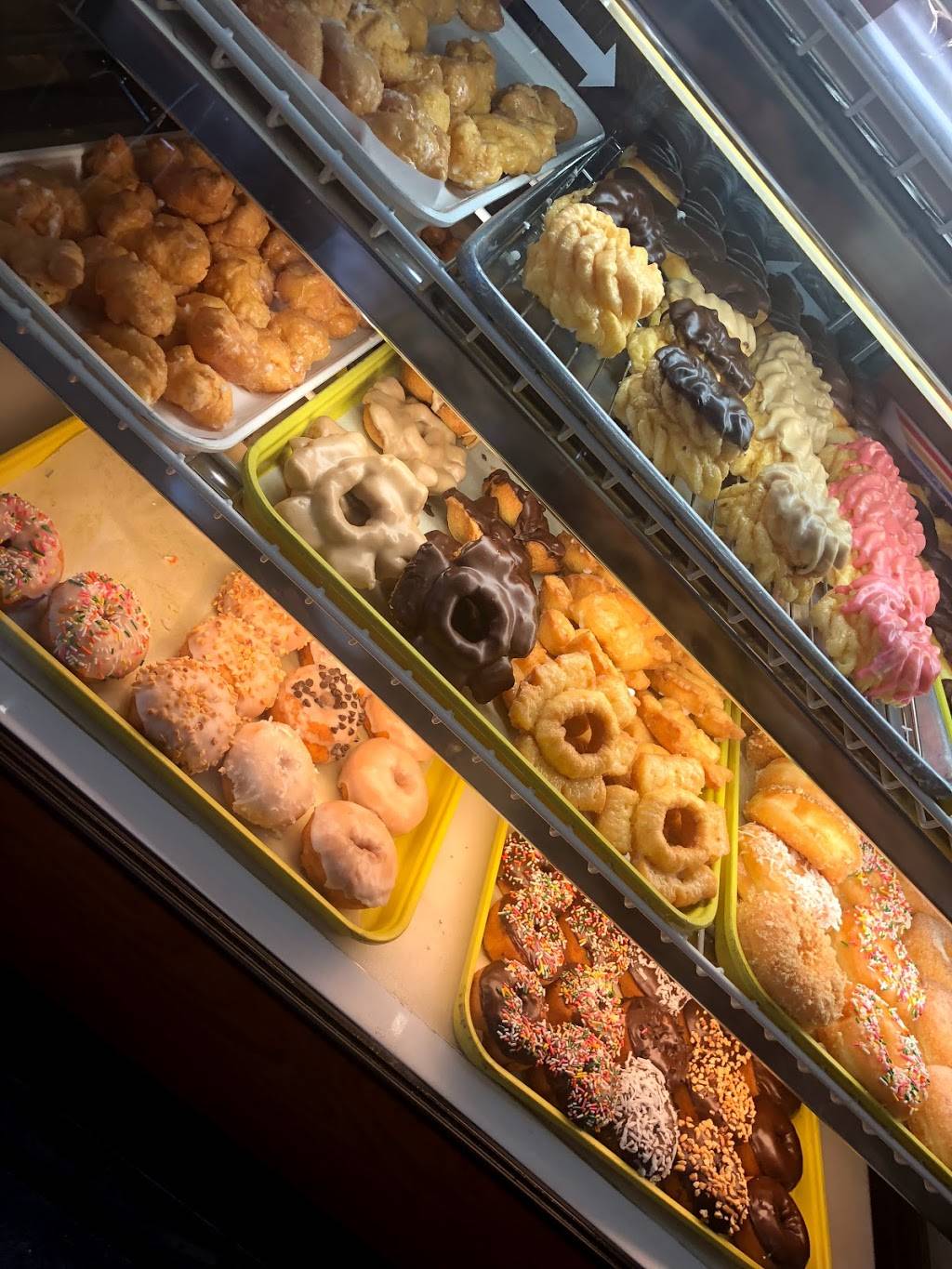 Spudnuts Donuts | bakery | 1710 E Channel Islands Blvd, Oxnard, CA 93033, USA | 8053852999 OR +1 805-385-2999