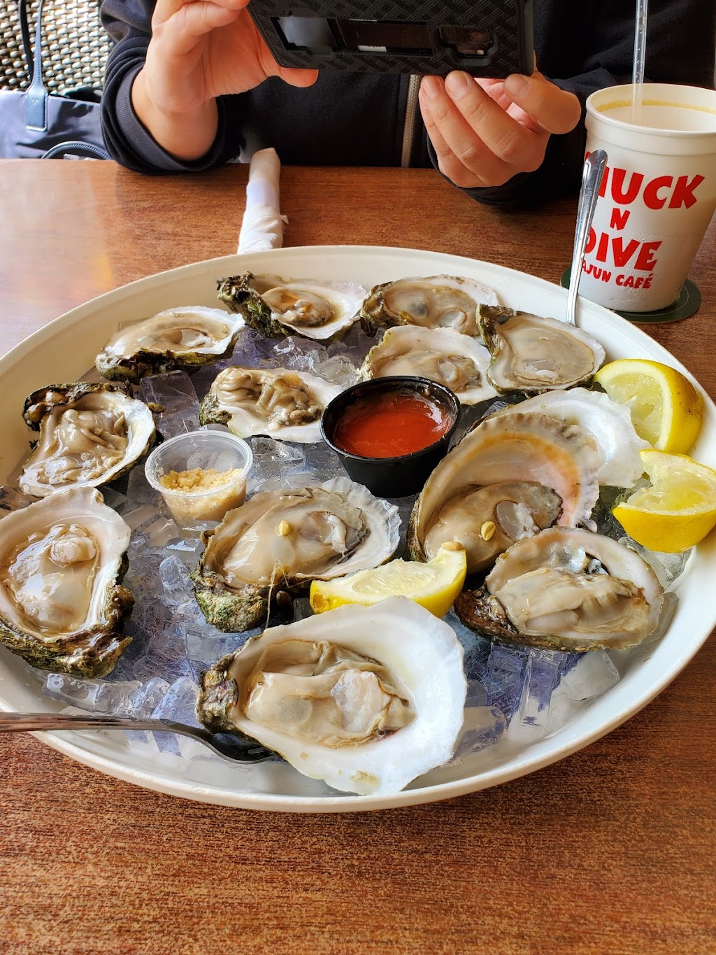 Shuck N Dive | restaurant | 650 N Federal Hwy, Fort Lauderdale, FL 33304, USA | 9544620088 OR +1 954-462-0088