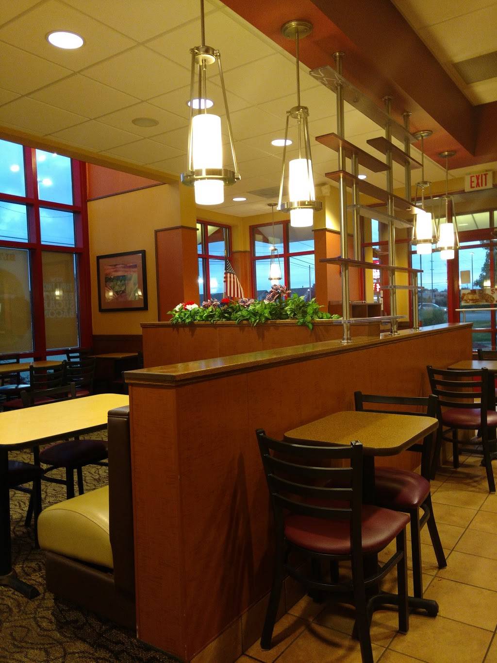 Arbys | restaurant | 3280 E Colby St, Whitehall, MI 49461, USA | 2318931908 OR +1 231-893-1908