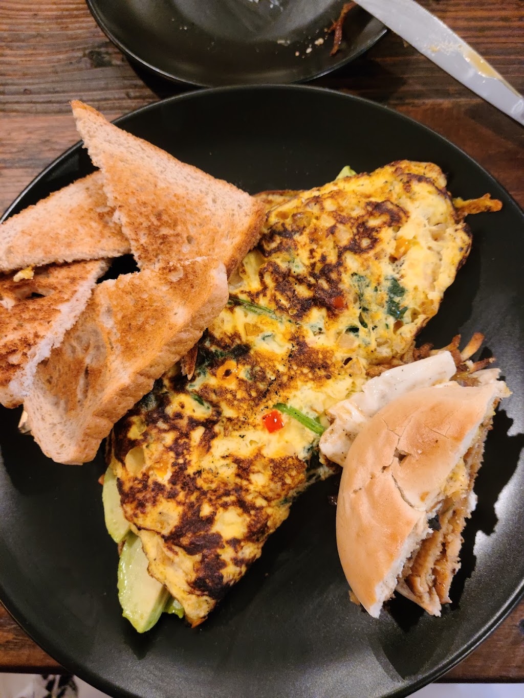 The Farmhouse Kitchen & Catering | restaurant | 9522 N 300 E, Syracuse, IN 46567, USA | 5743371259 OR +1 574-337-1259